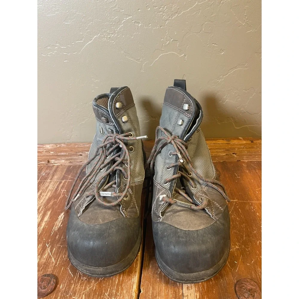 Simms Wading Boots Mens 10 Brown Leather Rubber Sole Outdoor Fishing Non Slip